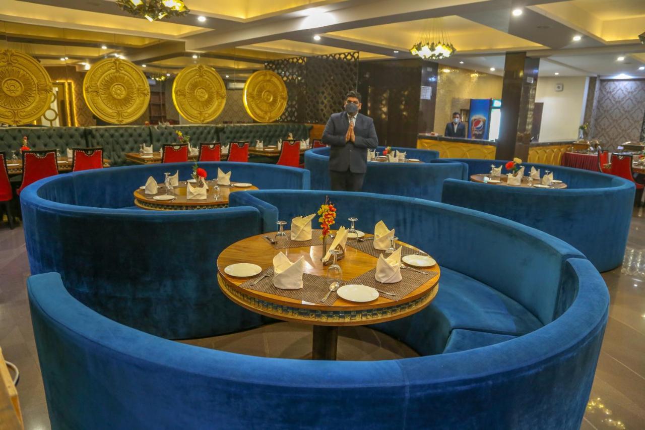 Four Leaf Hotel,Budaun Bagian luar foto